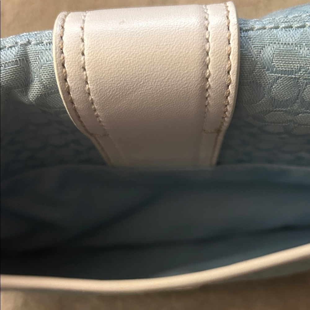 Coach Vintage Soho Y2K Blue-White Shoulder bag. - Picture 13 of 14